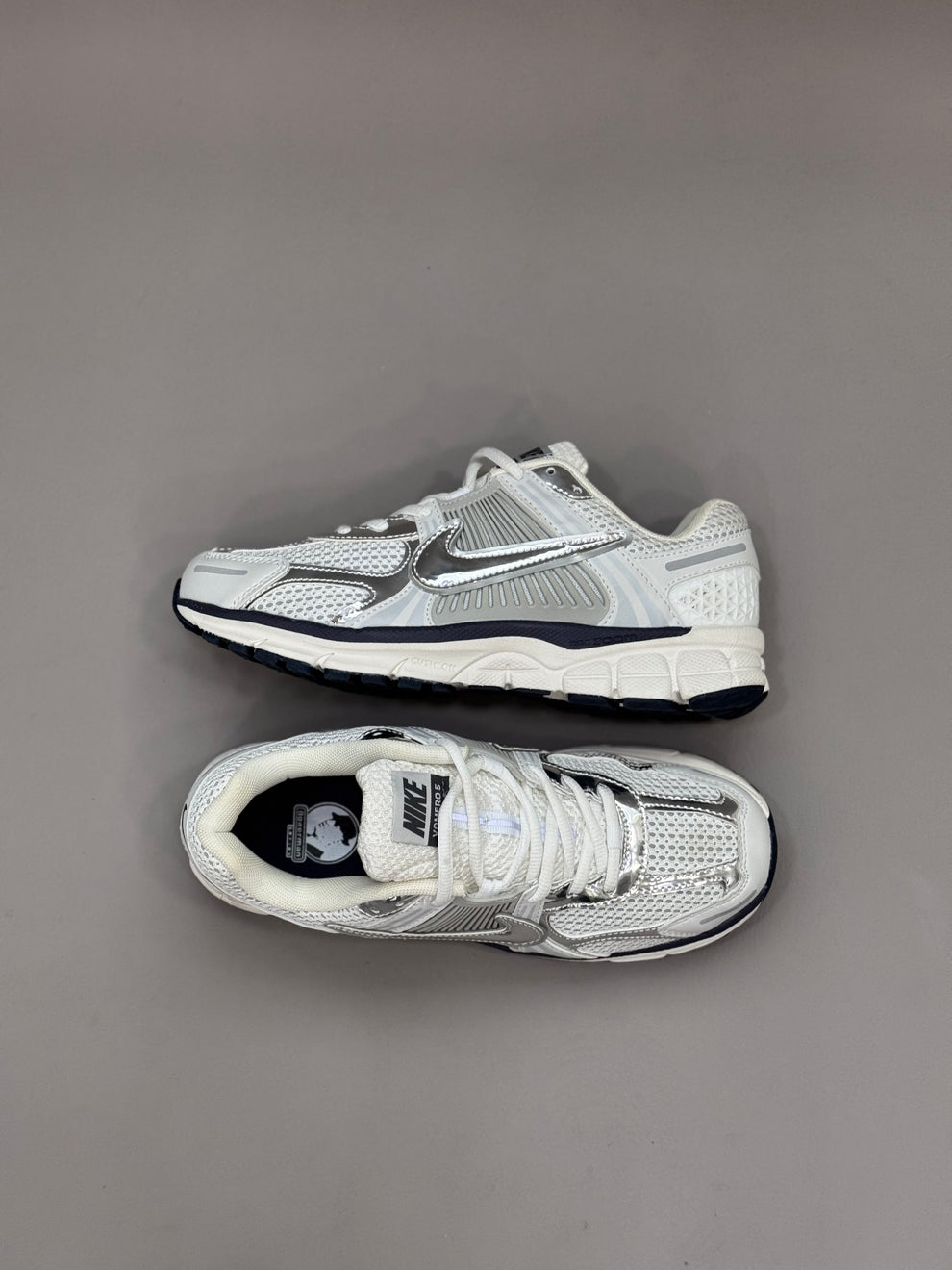 Nike Vomero 5