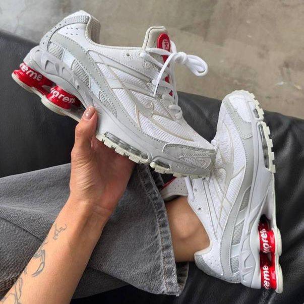 Nike SHOX x Supreme