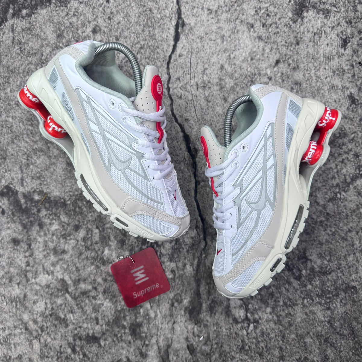 Nike SHOX x Supreme