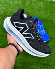 New Balance FuelCell Supercomp Trainer V2