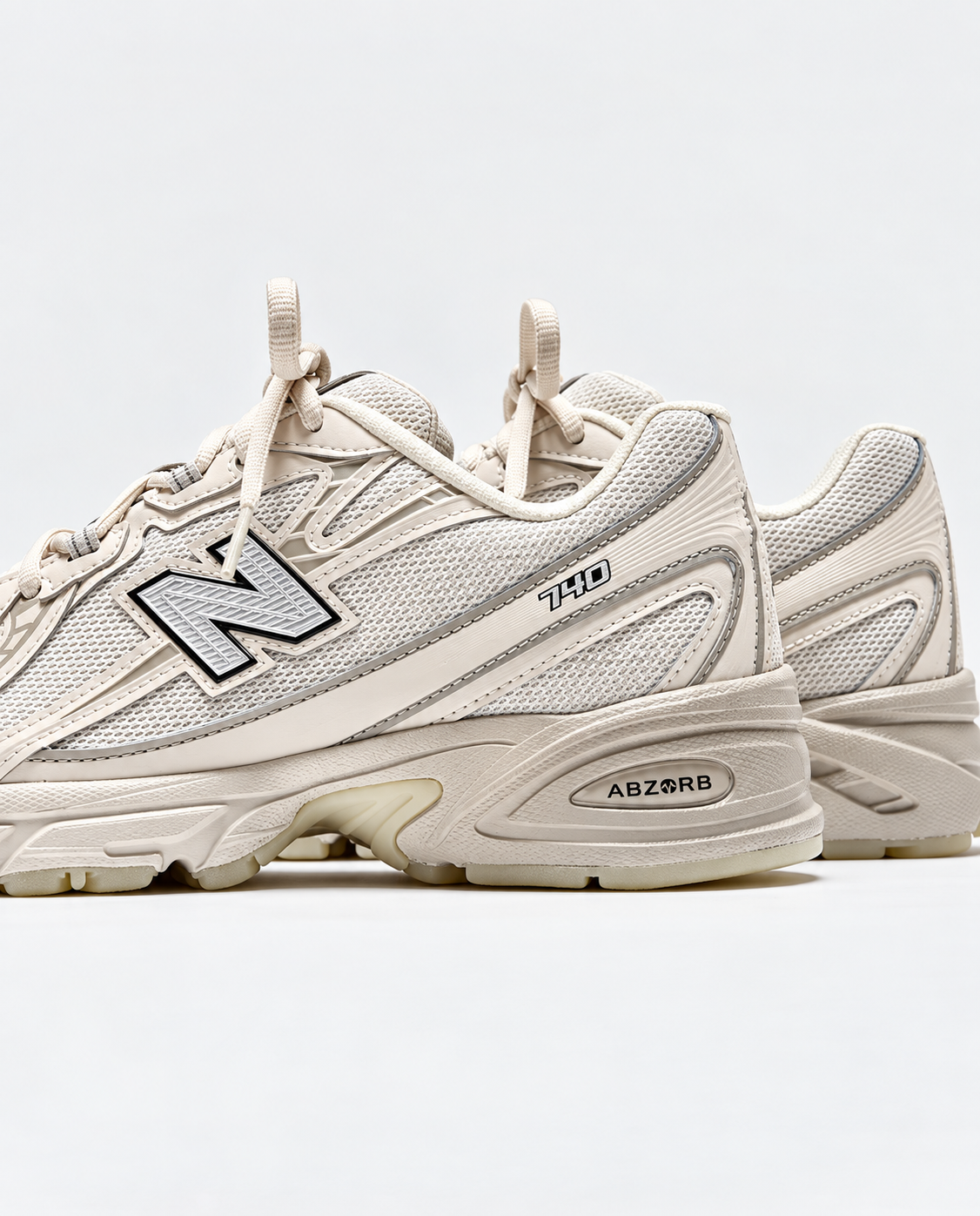 New Balance 740 Beige DAMA