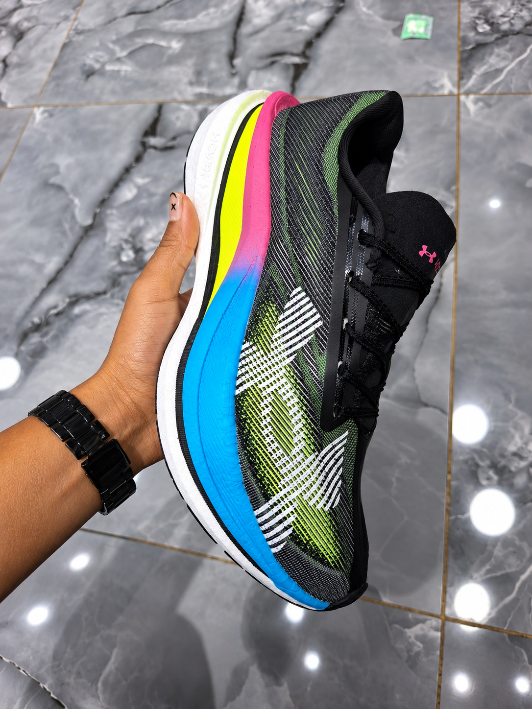 Under Armour Velociti Elite 3 NEGRA