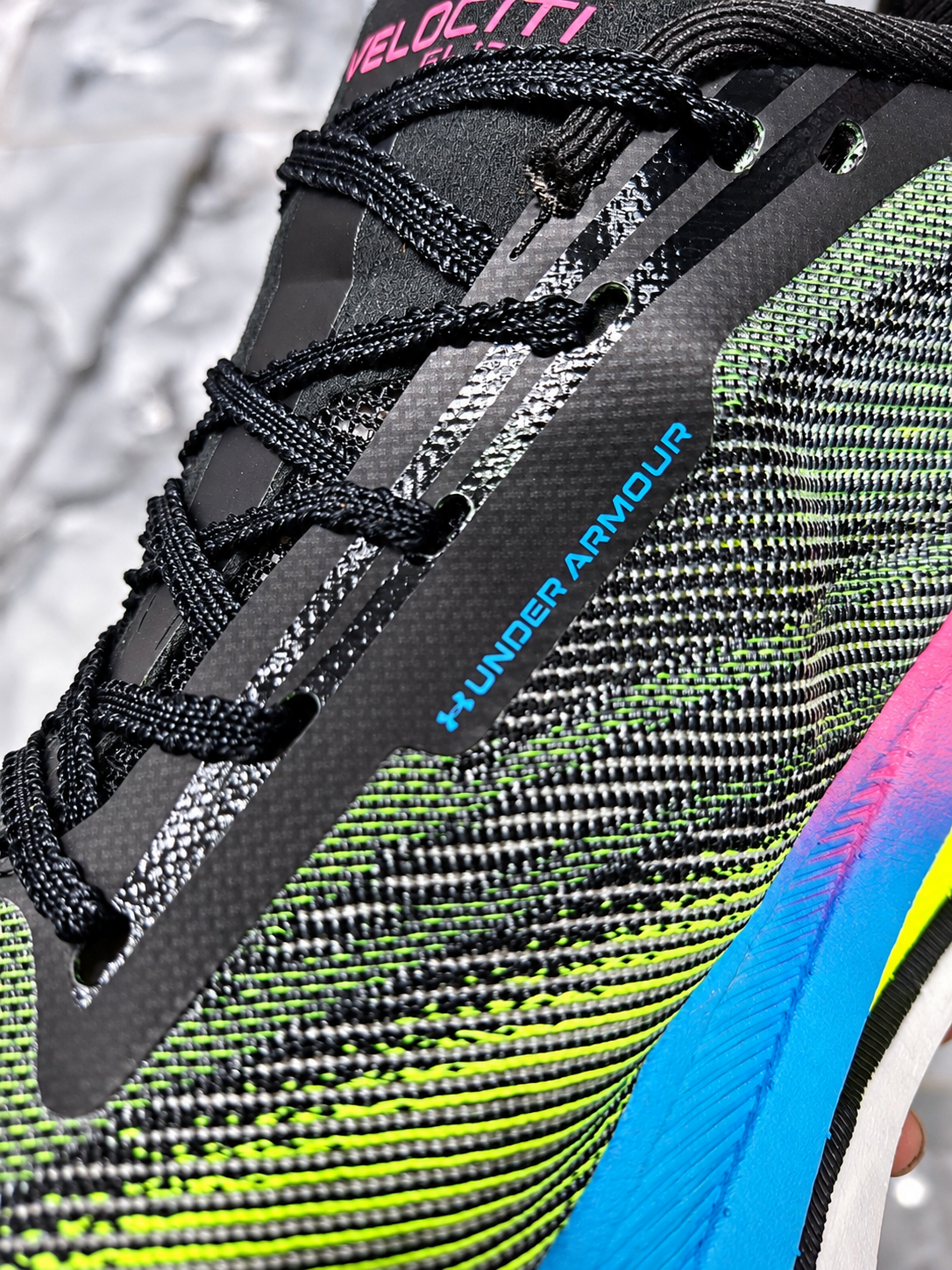 Under Armour Velociti Elite 3 NEGRA