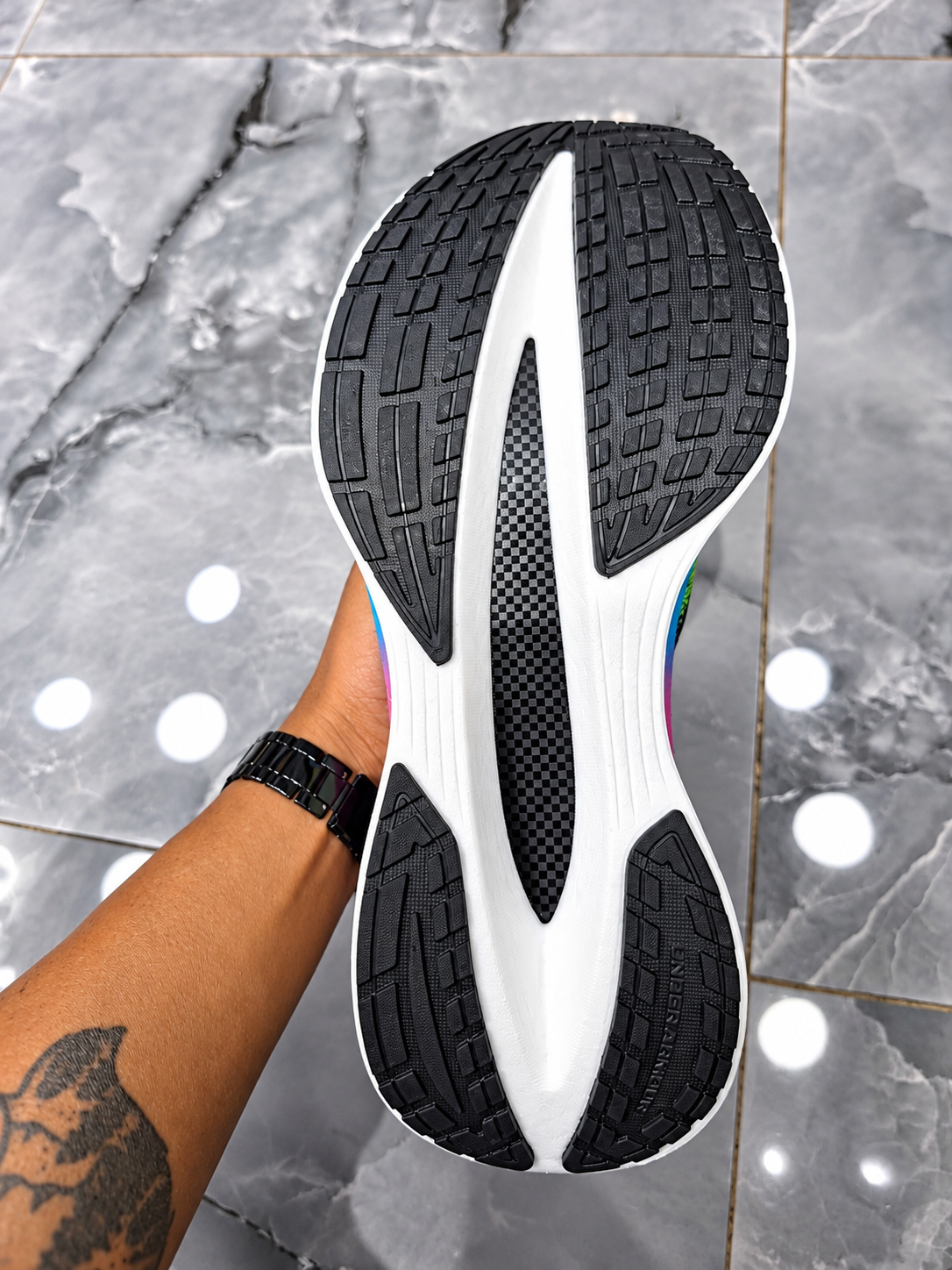 Under Armour Velociti Elite 3 NEGRA