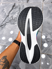 Under Armour Velociti Elite 3 NEGRA