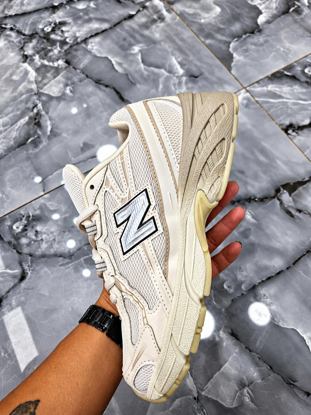 New Balance 740 Beige DAMA